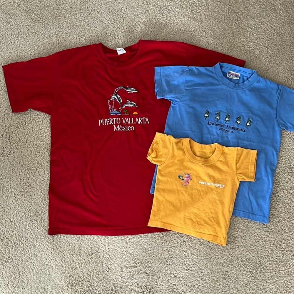 Cute Puerto Vallarta souvenir Family Shirts Tee size L, Kids 12 and 12M